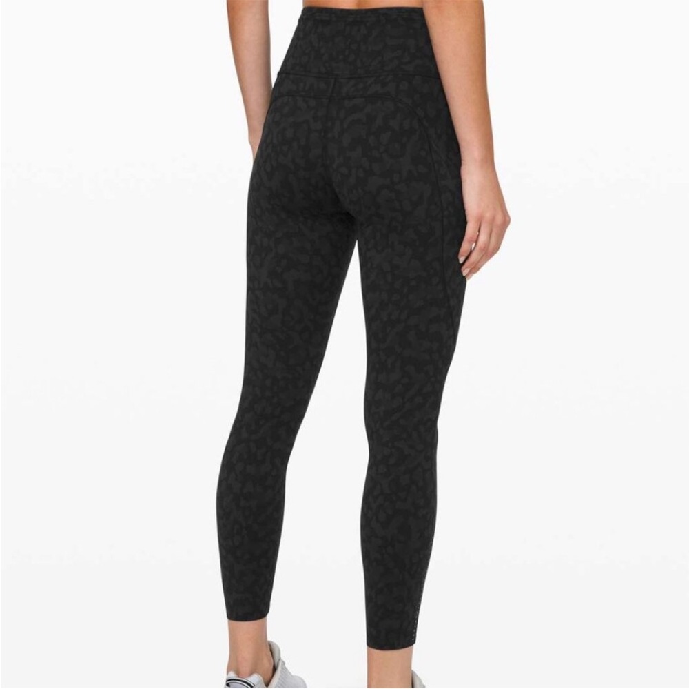 Lululemon Fast and Free High Rise Formation Camo Deep Coal Leapord 7/8 Black